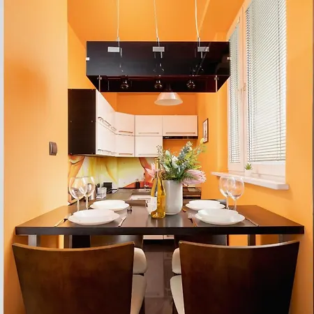 Lagiewniki Sanctuary One Bedroom By Renters